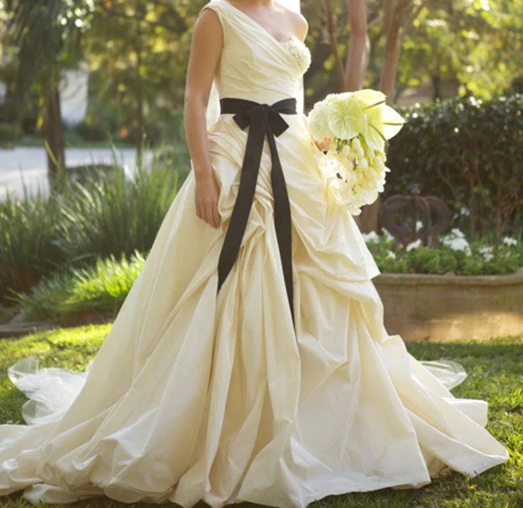Top 10 Vera Wang Wedding Dress 2023