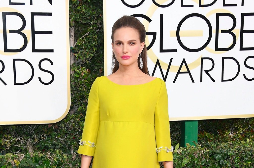 Top 5 Natalie Portman Golden Globes Dress