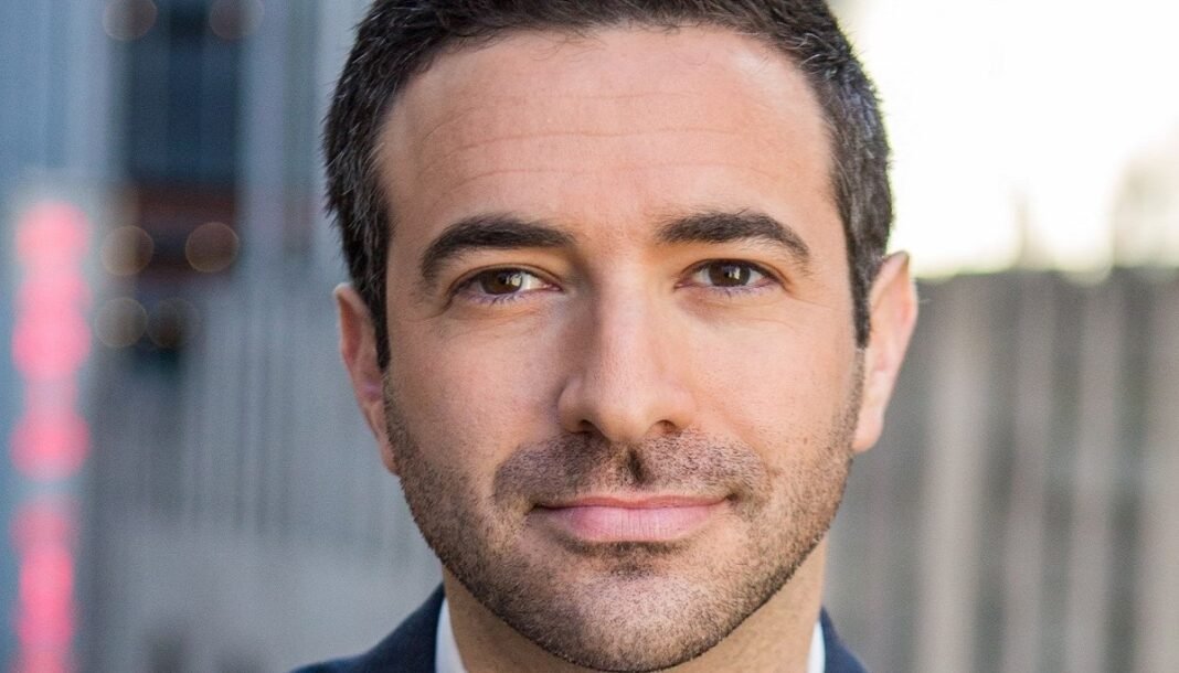 Ari Melber New Wife: Is He In A Relationship? Dating History