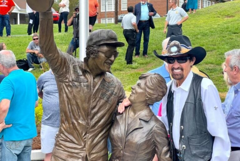 Did Richard Petty Divorce With His New Wife Patricia Holt?