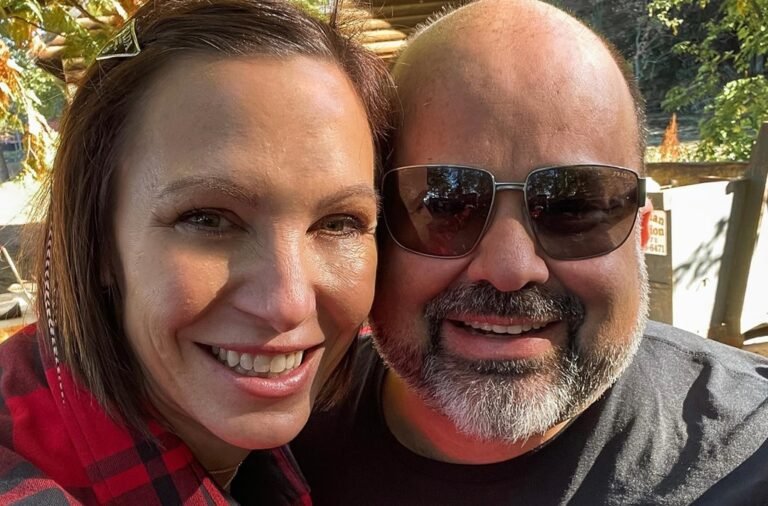Emily Carriveau Husband Jeff, Children And Wedding Details