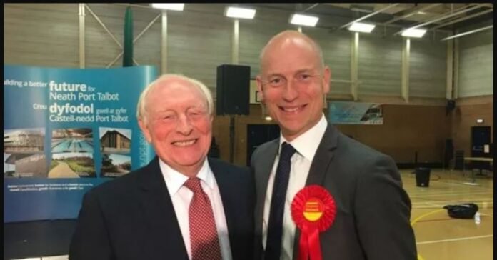 Is Stephen Kinnock Related To Neil Kinnock